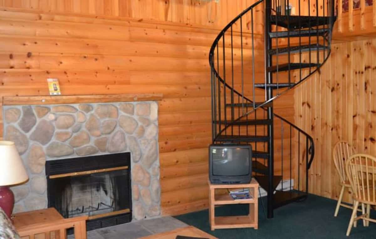 Loft Style Duplex Cabin living room