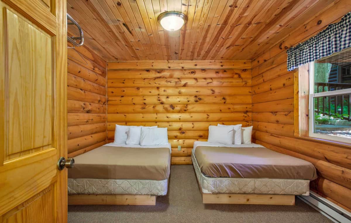 Private Cabin #2 - two bedrooms